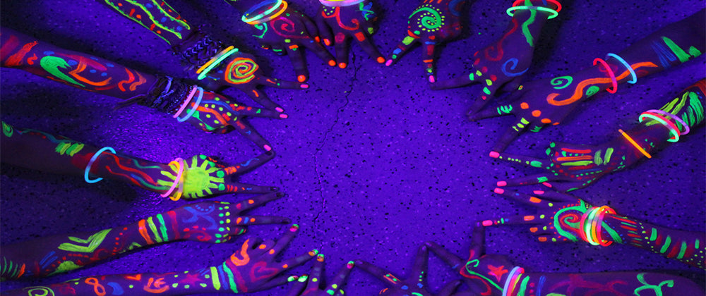 2-in-1 UV Flashlight | Rechargeable Zoomable LED Blacklight Torch for Pet Urine & Stain Detection